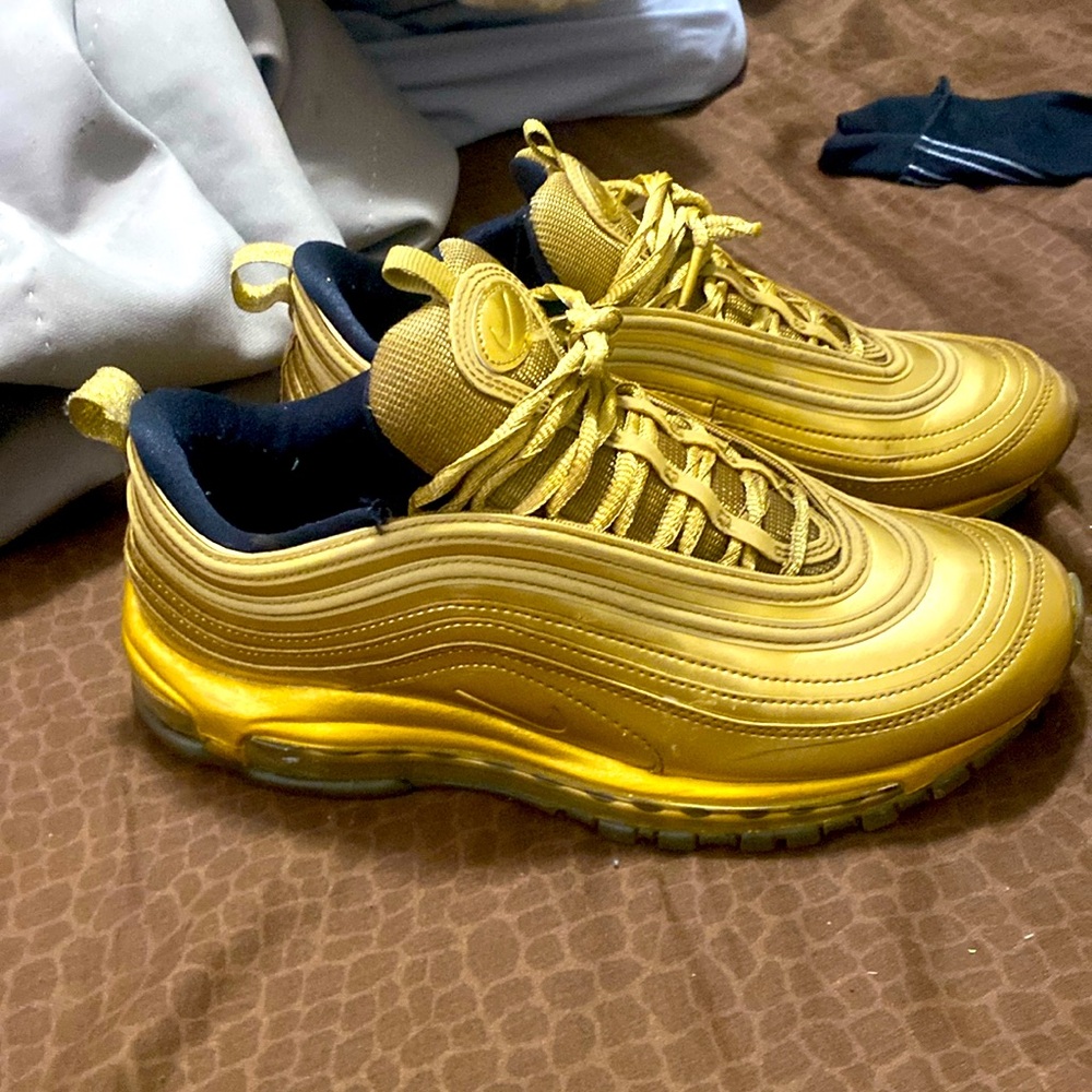 Air Max Golden …. Good condition